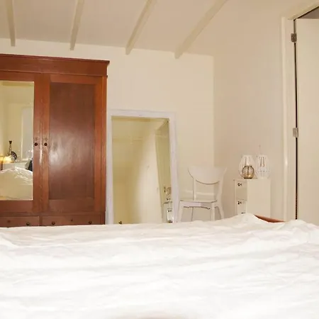 Juttershuisje 220 M From The Beach And Centre Holiday home Noordwijk